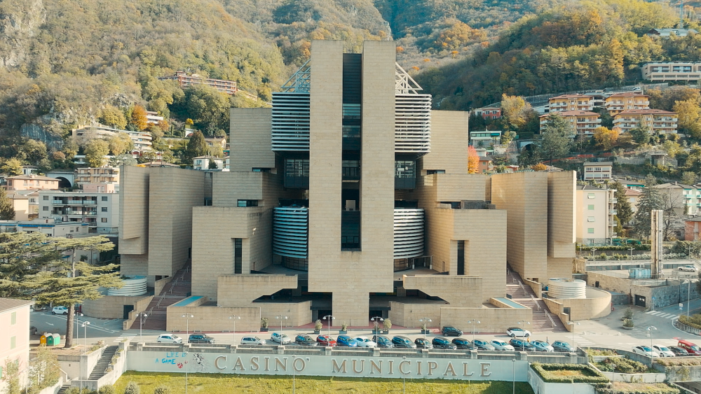 Film: Architektur des Glücks, von Michele Cirigliano und Anton von Bredow im Kino Lichtspiele Olten Film: Architektur des Glücks, von Michele Cirigliano und Anton von Bredow im Kino Lichtspiele Olten